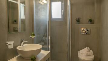 Apartment, 2 Bedrooms | Bathroom