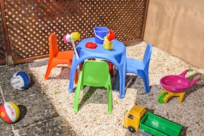 Children's play area - outdoor