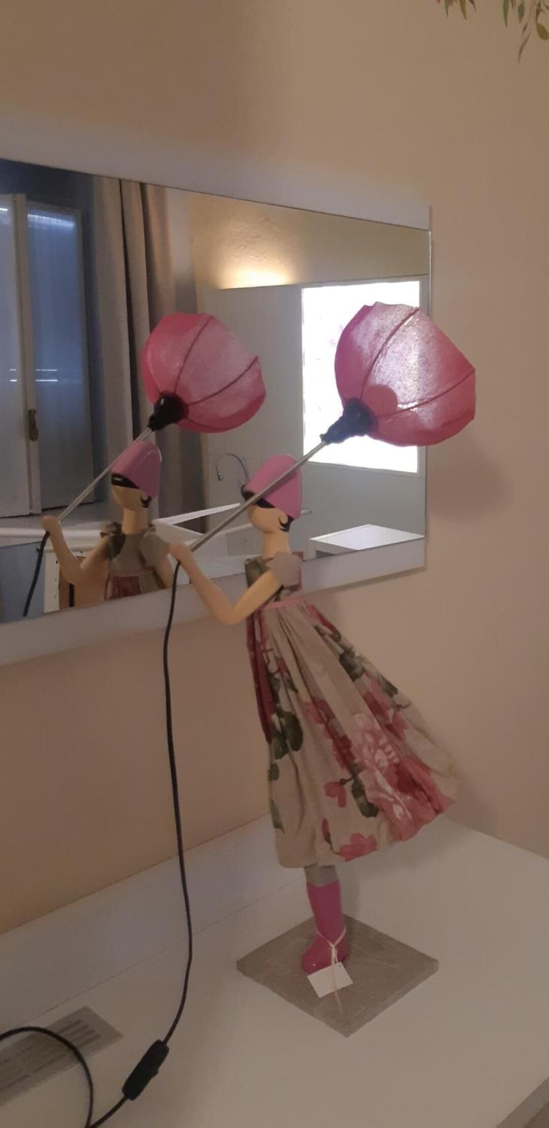 in-room safe, desk, free wifi