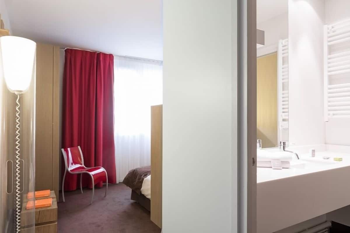 Club Double Room | Living area