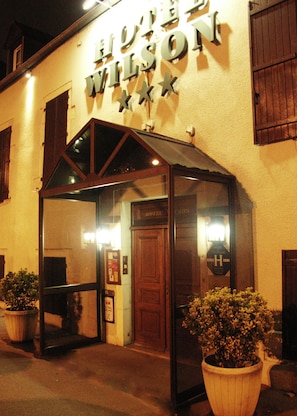 Property entrance - Hôtel Wilson (Dijon)