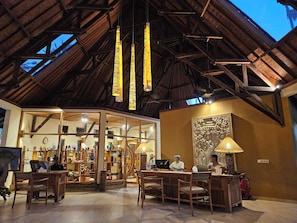 Lobby - Puri Dajuma Beach Eco-Resort & Spa (Pekutatan)