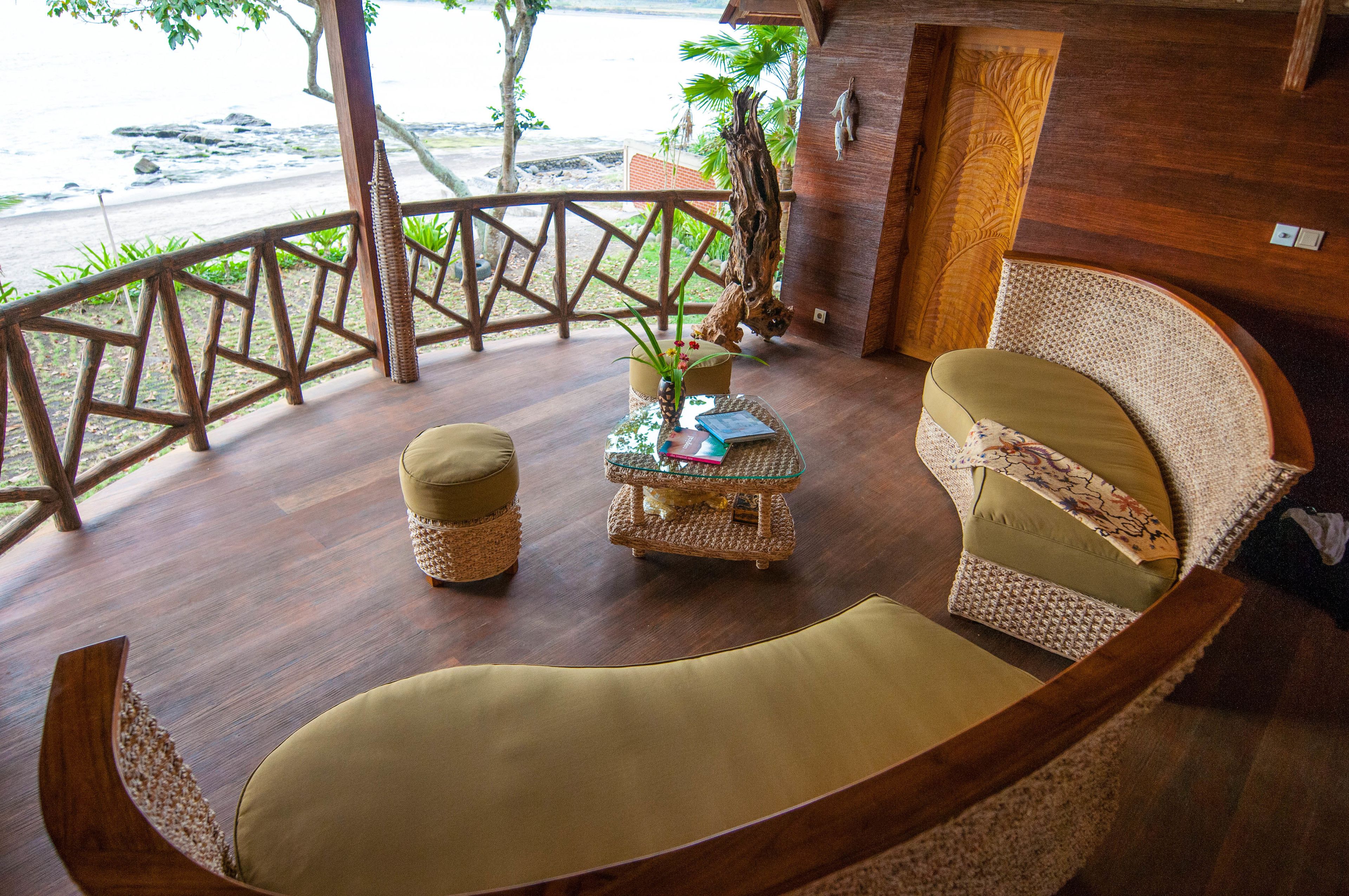 Villa, 2 habitaciones, vistas a la playa | Ropa de cama de alta calidad, minibar, caja fuerte y escritorio