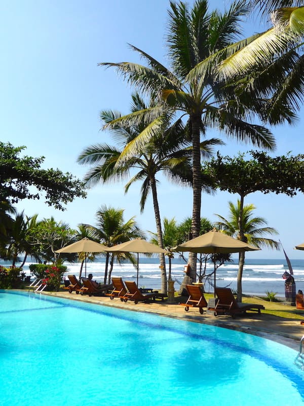2 outdoor pools, pool umbrellas, sun loungers