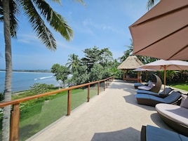 Sundeck