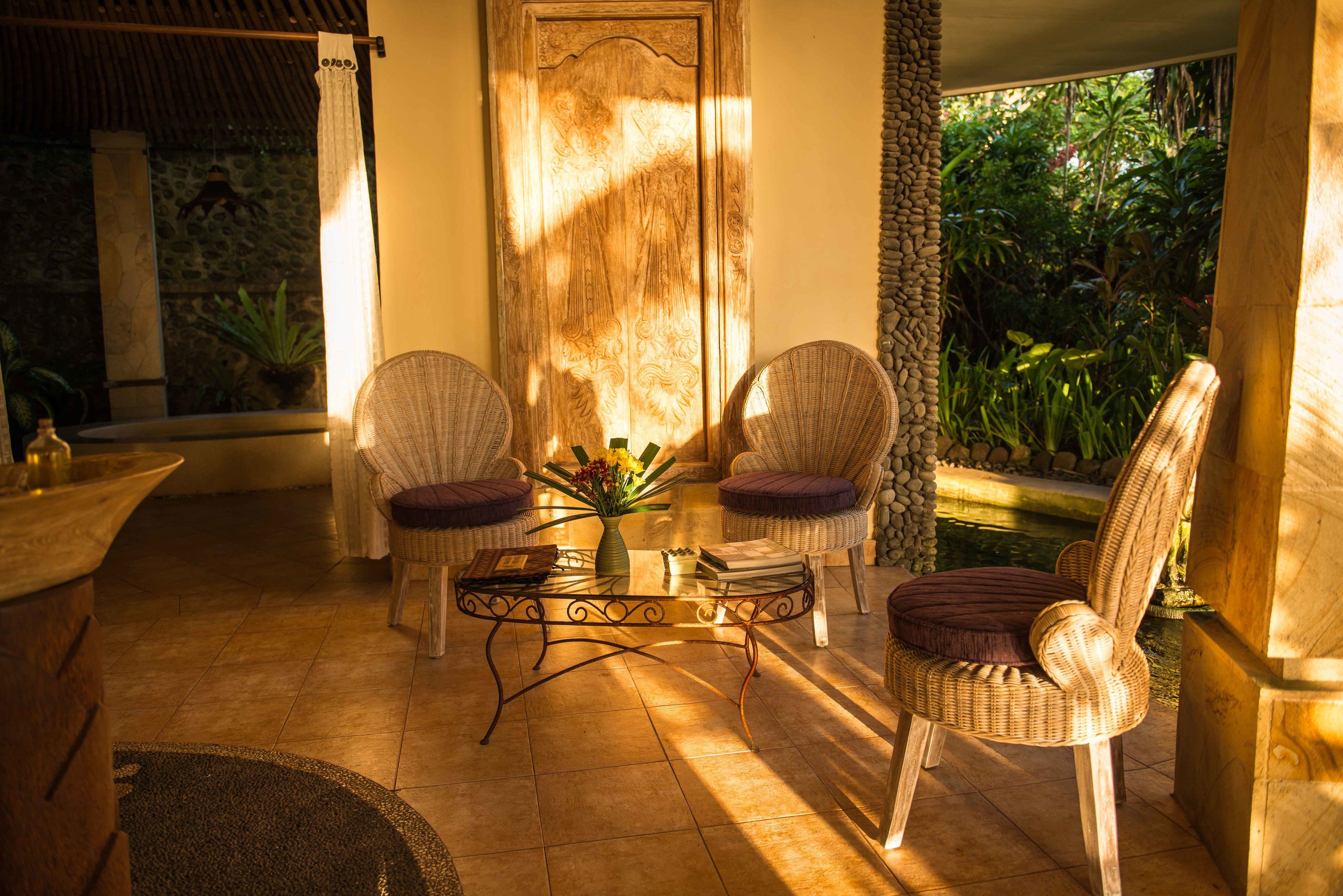 sauna, hot tub, steam room, turkish bath/hammam, aromatherapy