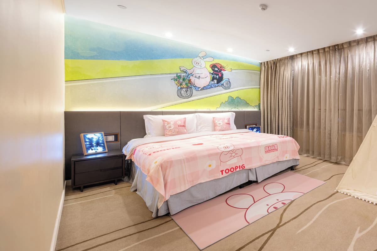 Premier Room, 1 Bedroom (Family Room)