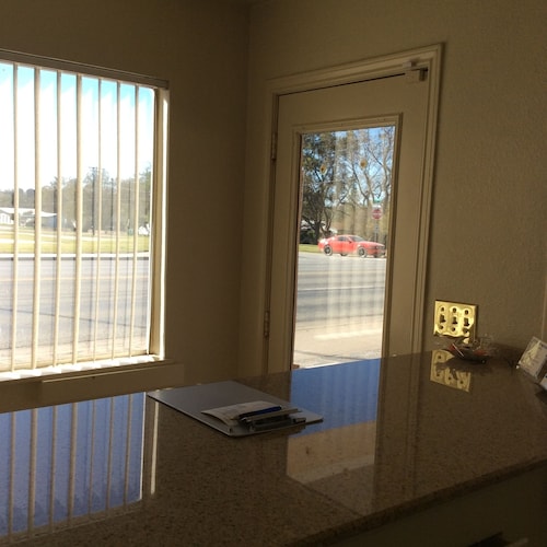 Regency Inn Comanche