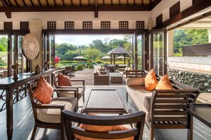 2 restaurants, breakfast served - HOMM Saranam Baturiti, Bali (Baturiti)