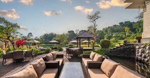 2 restaurants, breakfast served - Homm Saranam Baturiti (Baturiti)