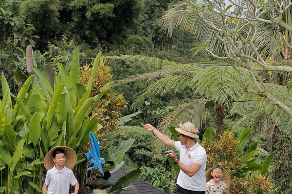 Kawasan main kanak-kanak – terbuka