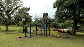 Children’s play area – outdoor