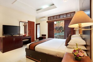 Minibar, iron/ironing board, free cribs/infant beds, rollaway beds - The Batu Belig Hotel & Spa (Seminyak)