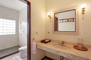 Standard Room | Bathroom | Combined shower/bathtub, towels - The Batu Belig Hotel & Spa (Seminyak)