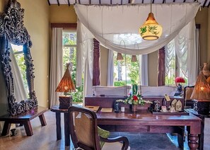 Suite, Private Pool, Beachfront (Bhagavat Gita)