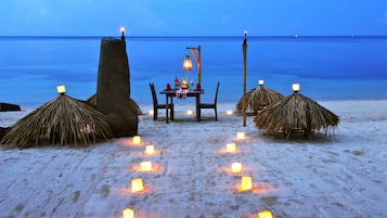 Petit déjeuner, déjeuner et dßner servis sur place