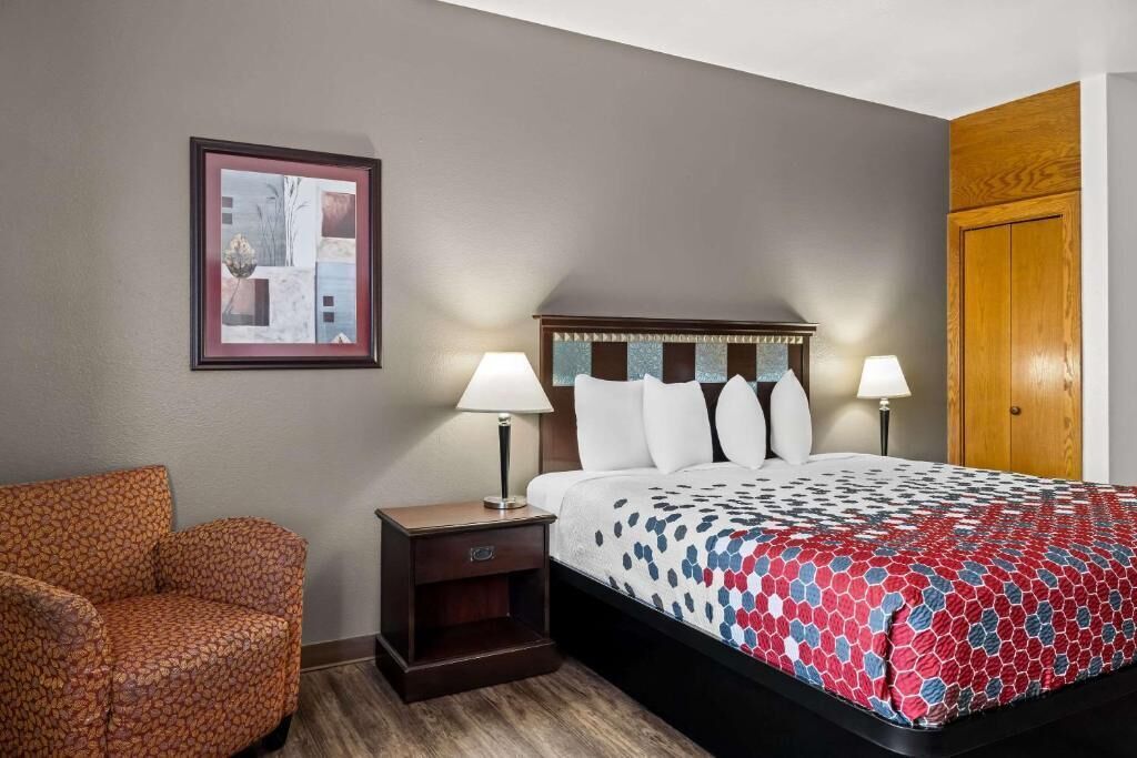 desk, laptop workspace, soundproofing, iron/ironing board