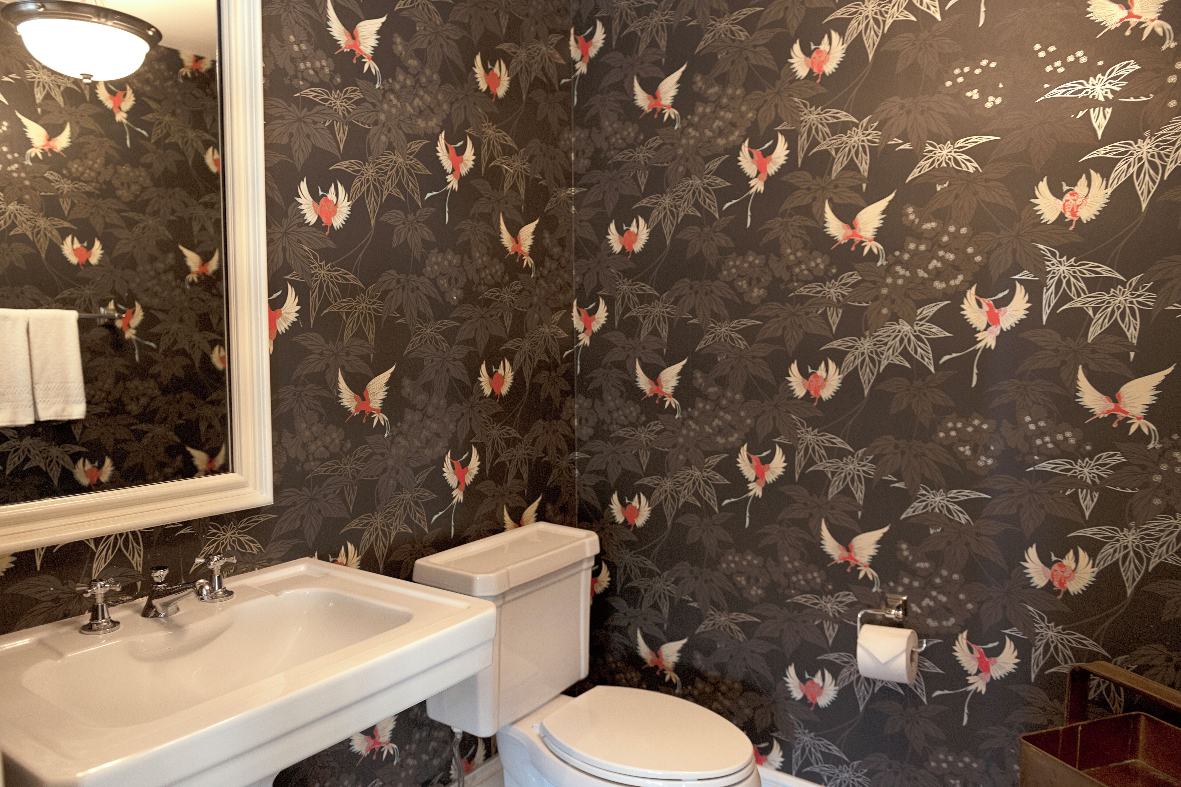 suite, 1 king bed (executive suite) | bathroom | combined shower/bathtub, designer toiletries, hair dryer, bathrobes