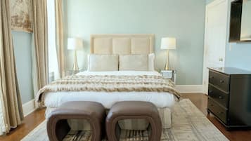 Suite, 1 King Bed (Executive Suite)