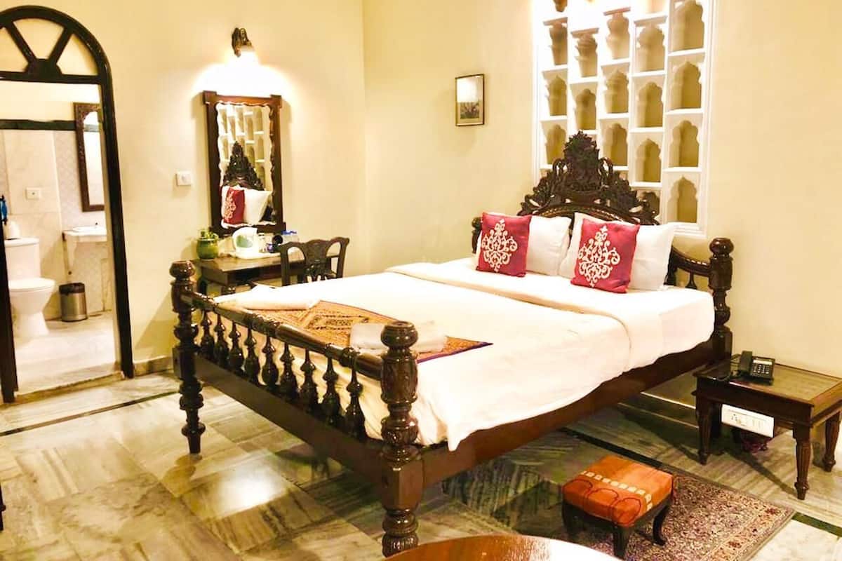 Royal Room | Garden view