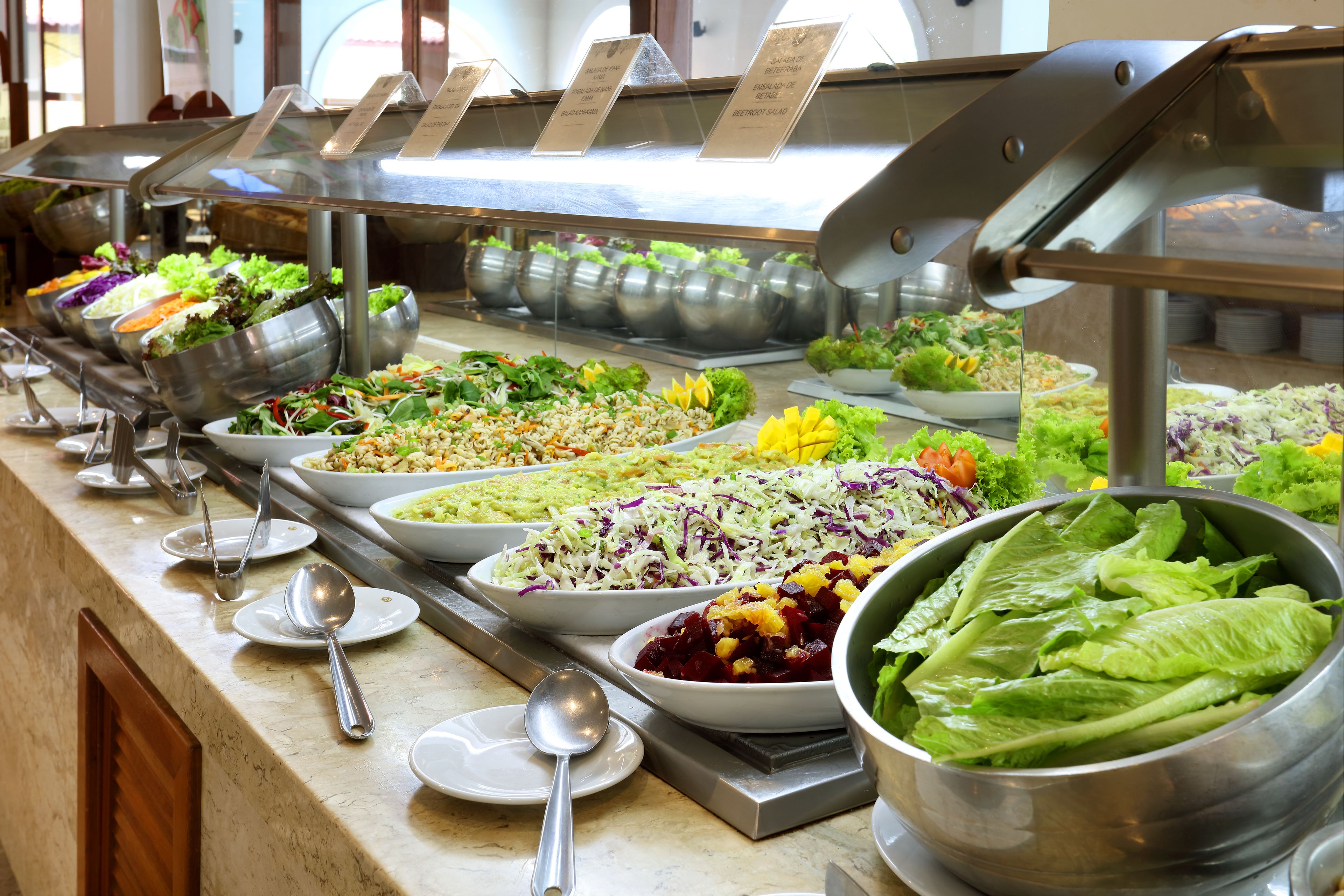 Petit déjeuner buffet compris