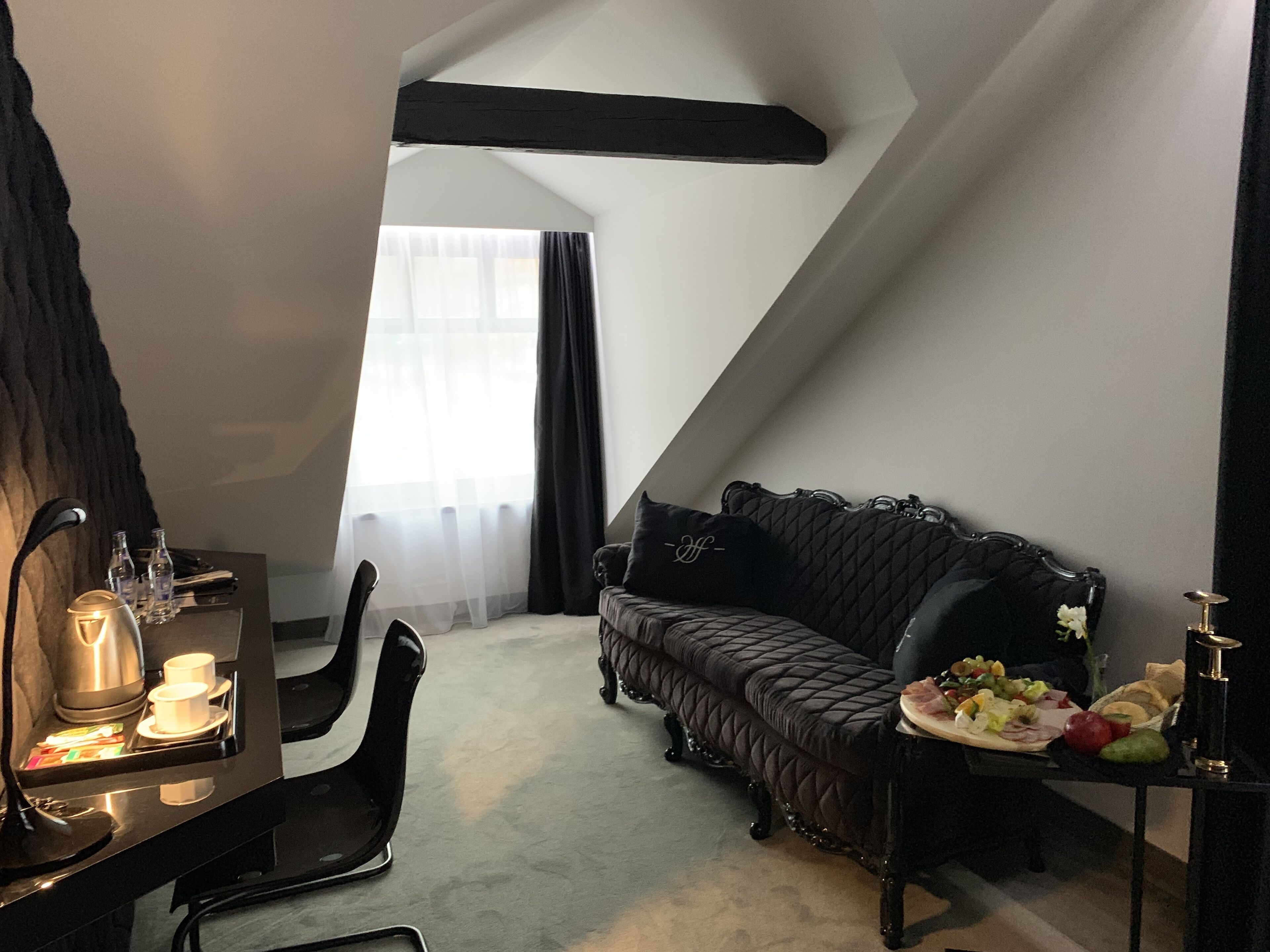 exclusive room | living area | 55-inch tv with satellite channels