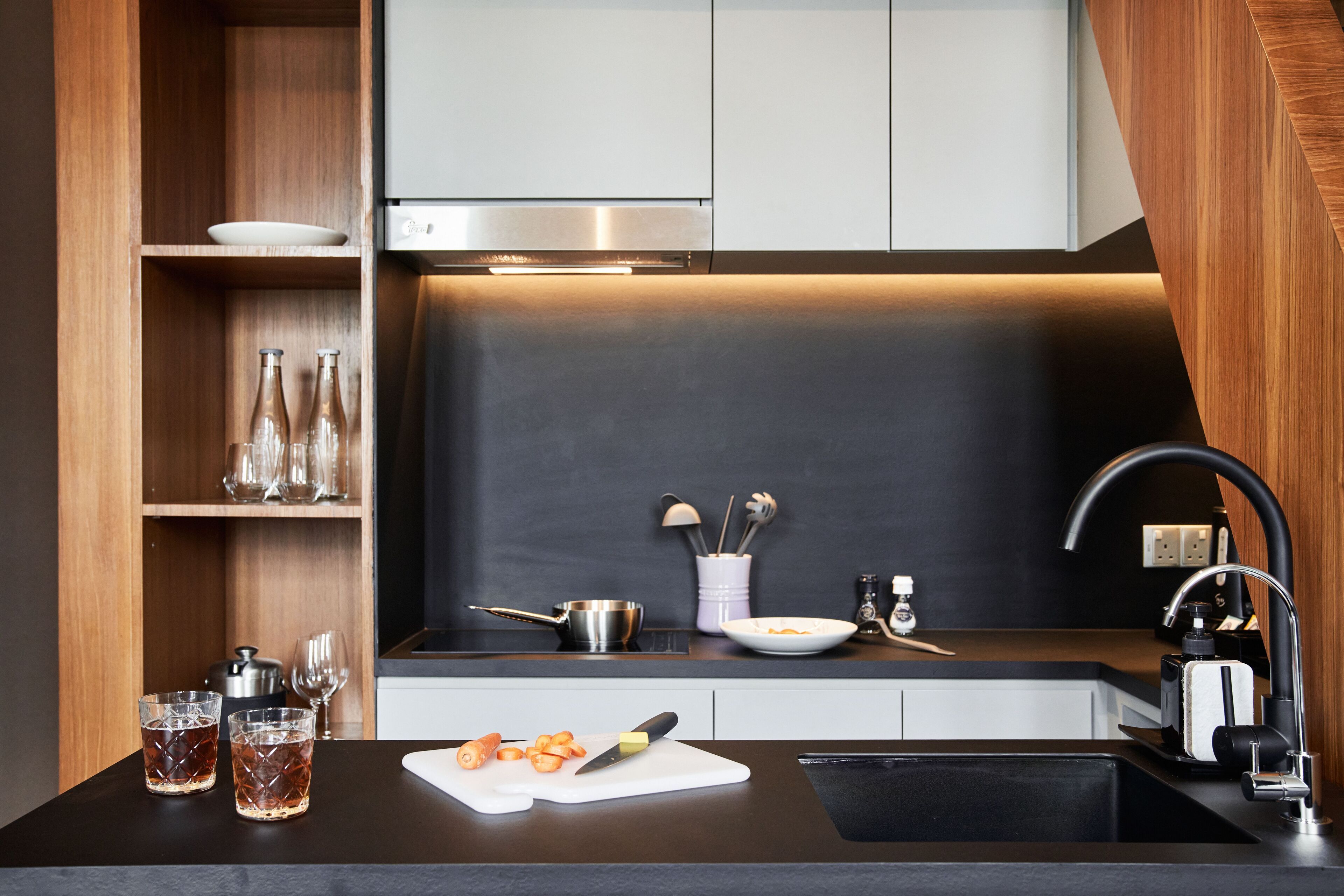 mini-fridge, electric kettle