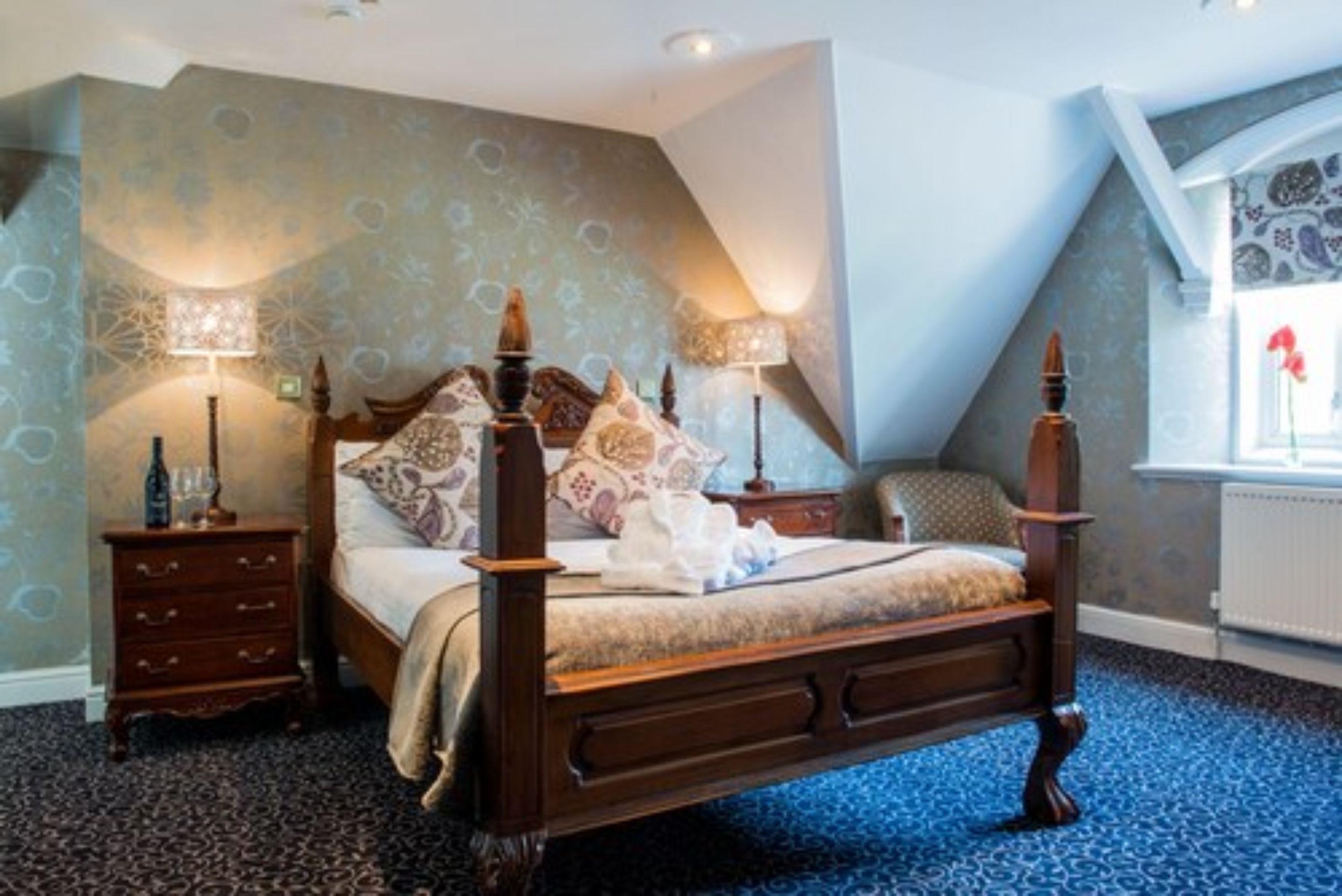 executive double room | individually decorated, individually furnished, desk, laptop workspace