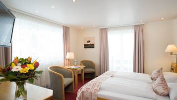 Premium bedding, minibar, in-room safe, desk