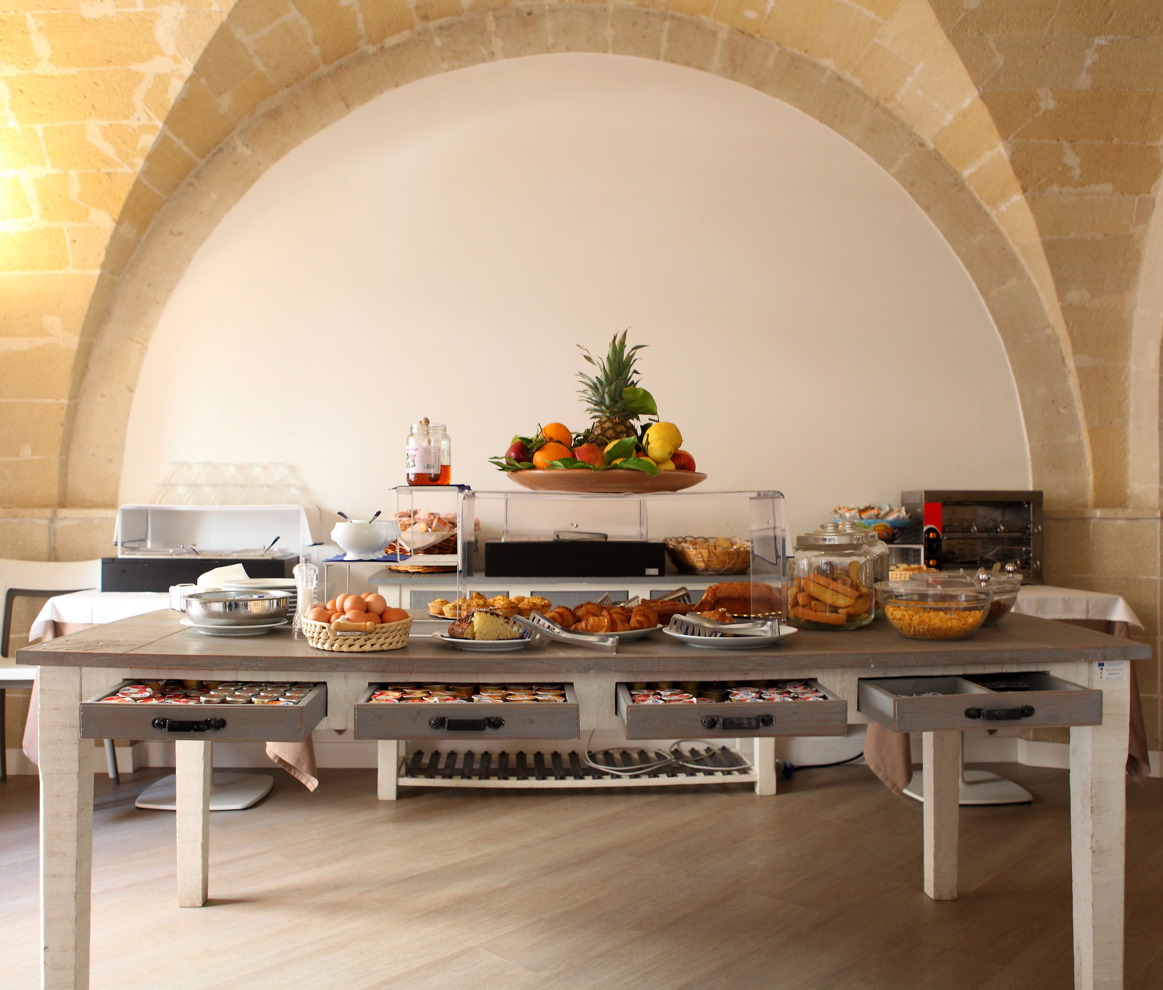 daily breakfast for a fee