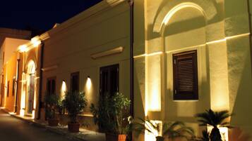 Superior Room, 1 Double Bed, Annex Building | Terrace/patio