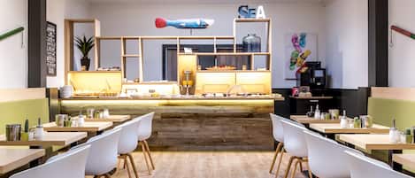 每日供應歐陸早餐 (每人 EUR19.5)