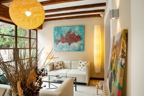 Interior detail - Hotel y Apartamentos DES PUIG (Deià)