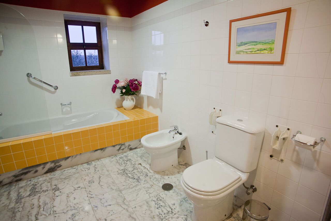 junior suite | bathroom | hair dryer, towels