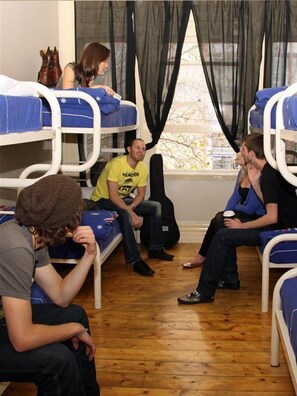 Fitness facility - Nomads all Nations Backpackers (Docklands)