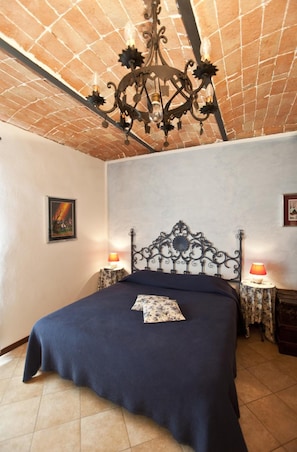 Select Comfort beds, free WiFi