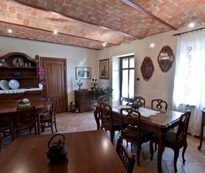 Interior - I Grilli (Castagnole delle Lanze)