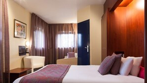 Kamar Standar, Beberapa Tempat Tidur | Seprai premium, meja kerja, dan ruang kerja ramah laptop
