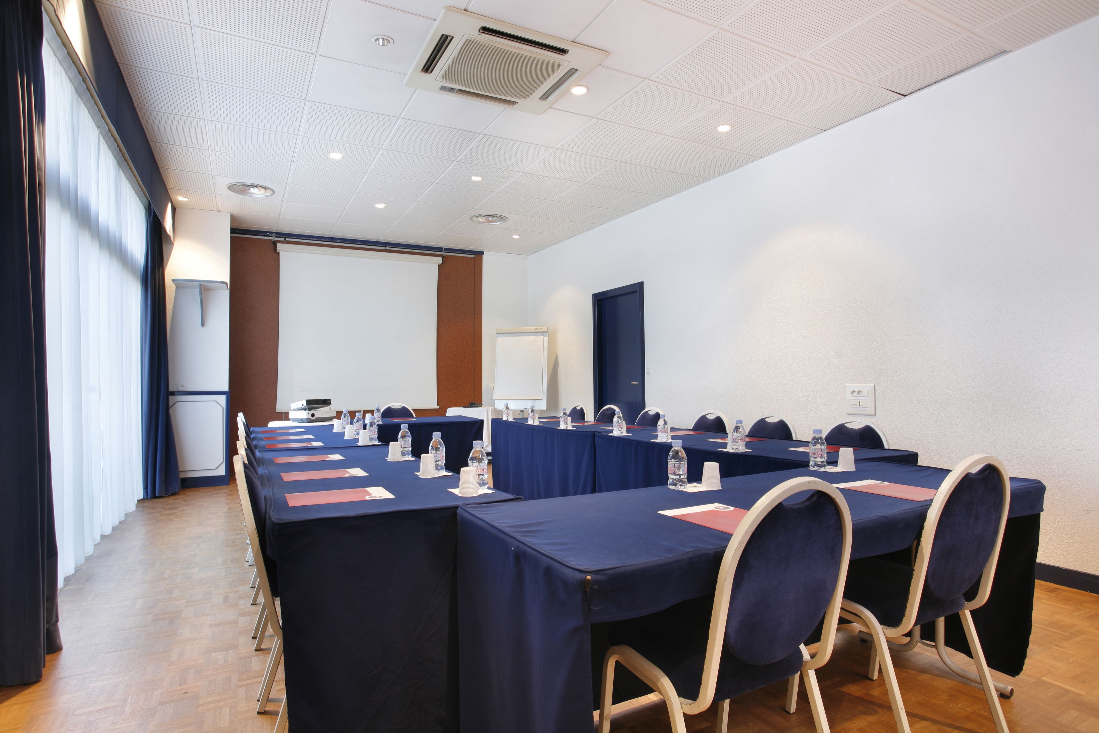Foto - Kyriad Direct Rennes Ouest