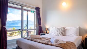 Family Studio, 1 Bedroom, Kitchen, Lake View