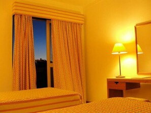 In-room safe, free WiFi, bed sheets, wheelchair access