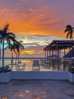 Outdoor pool, sun loungers