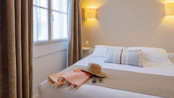 Superior Double Room | Katil Select Comfort, meja, langsir/tirai gelap terus, kalis bunyi