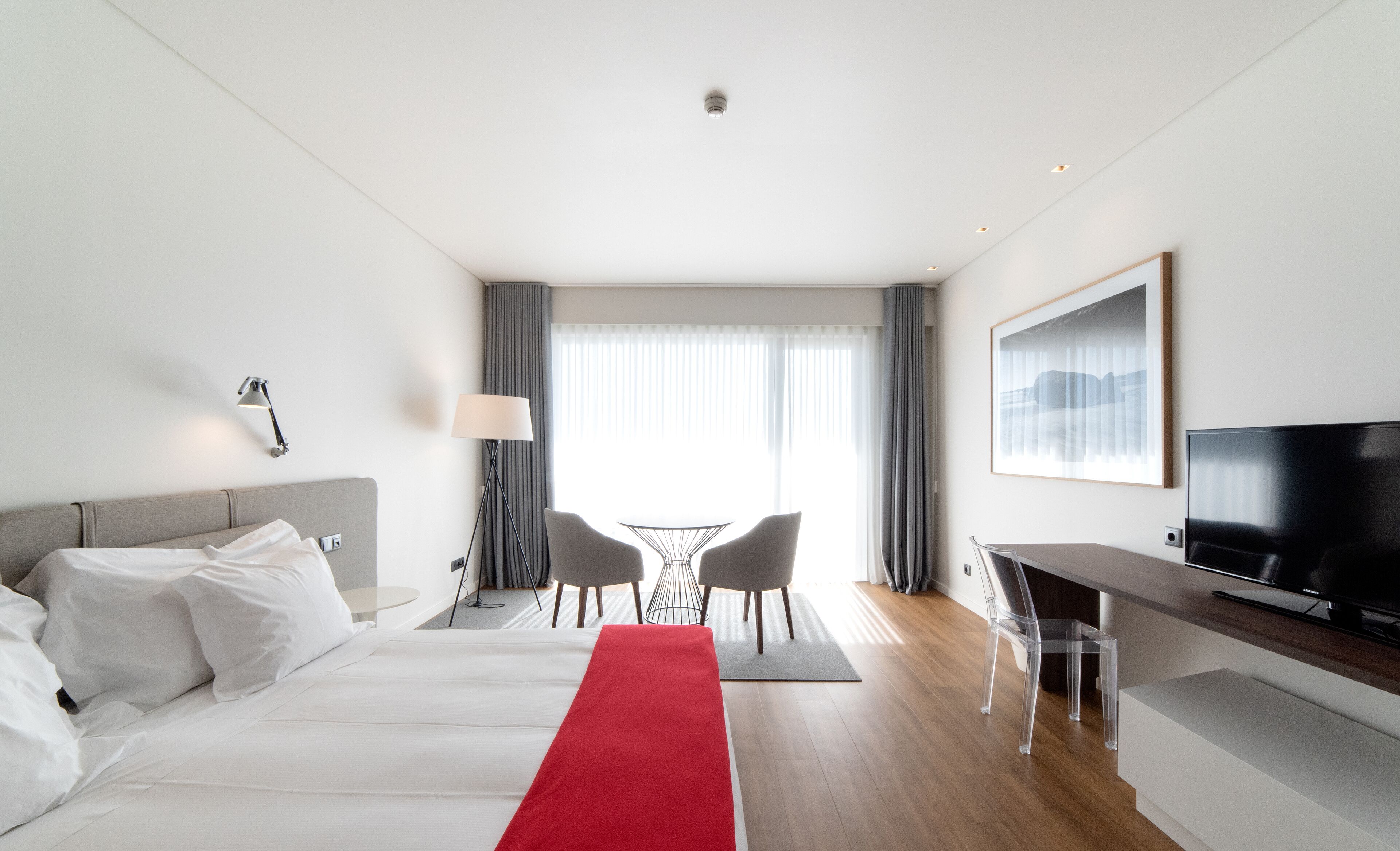 Quarto casal, vista para o mar | Frigobar, cofres nos quartos, escrivaninha, quartos à prova de som