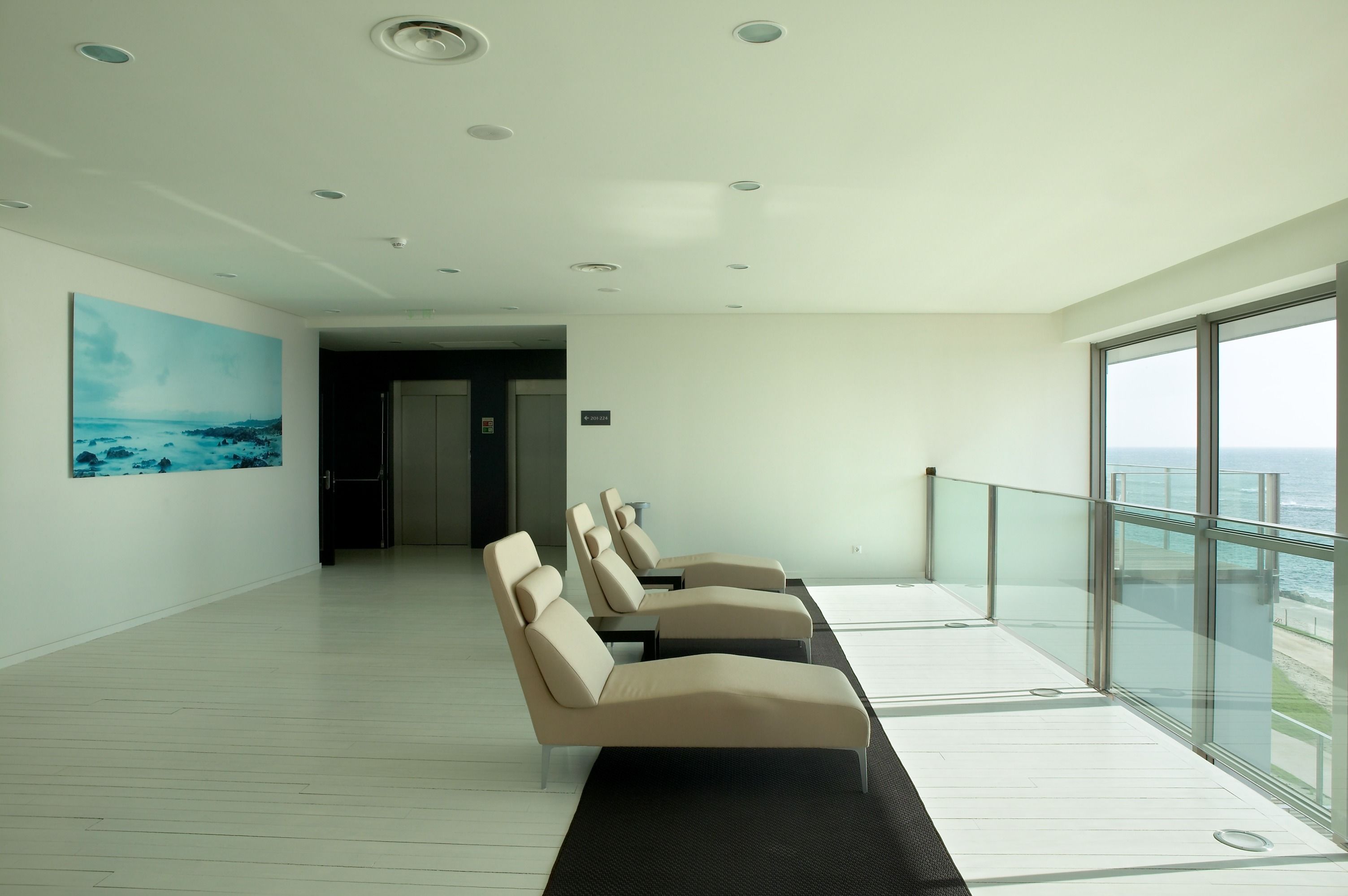 sauna, steam room, turkish bath/hammam, body treatments, hydrotherapy