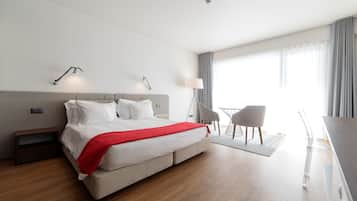 Minibar, in-room safe, desk, soundproofing