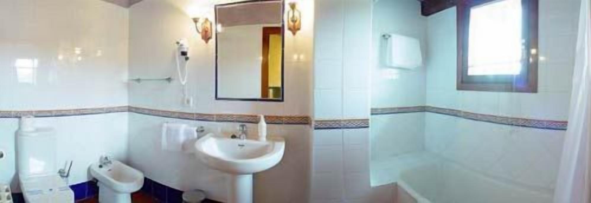 double room | bathroom | combined shower/bathtub, hair dryer, bidet, towels