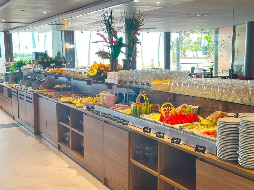 Lunch and dinner served