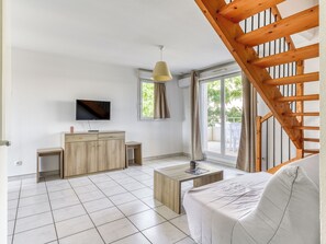 Appartement Duplex Standard, 2 chambres 6 personnes | Living area