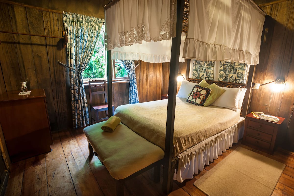 economy double room | premium bedding, in-room safe, free wifi, bed sheets